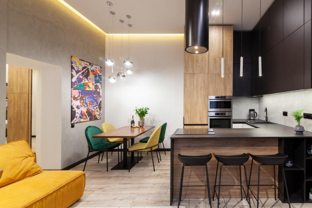 Royal Vip Apartment On Leontovicha 5 Lvov Exteriér fotografie