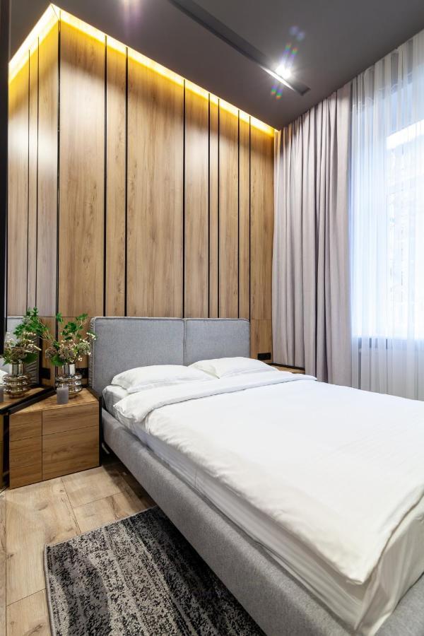Royal Vip Apartment On Leontovicha 5 Lvov Exteriér fotografie