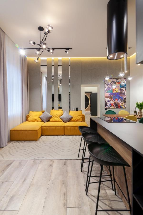 Royal Vip Apartment On Leontovicha 5 Lvov Exteriér fotografie