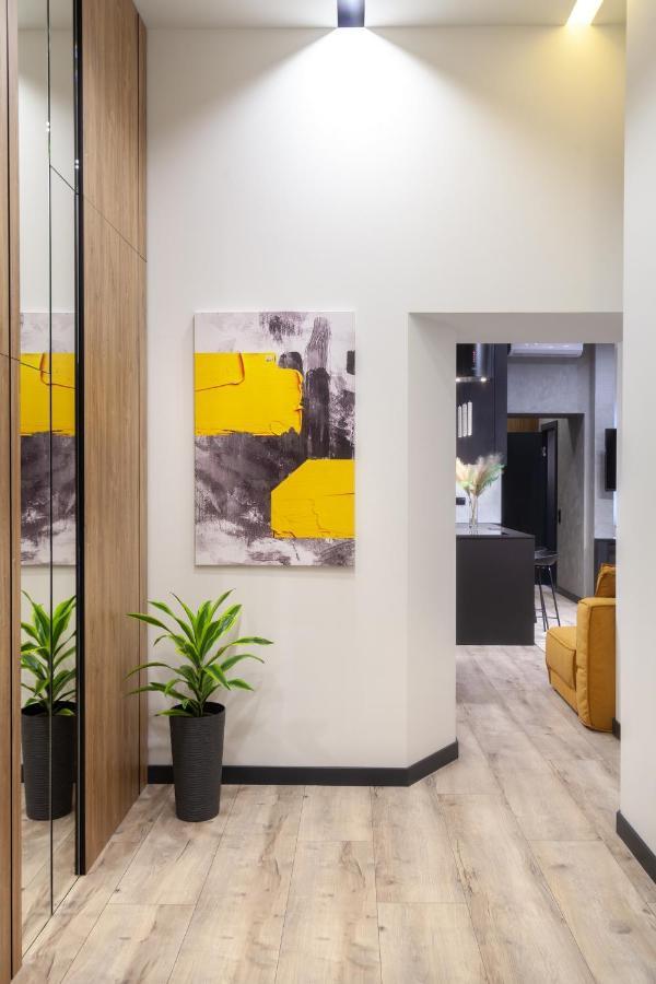 Royal Vip Apartment On Leontovicha 5 Lvov Exteriér fotografie