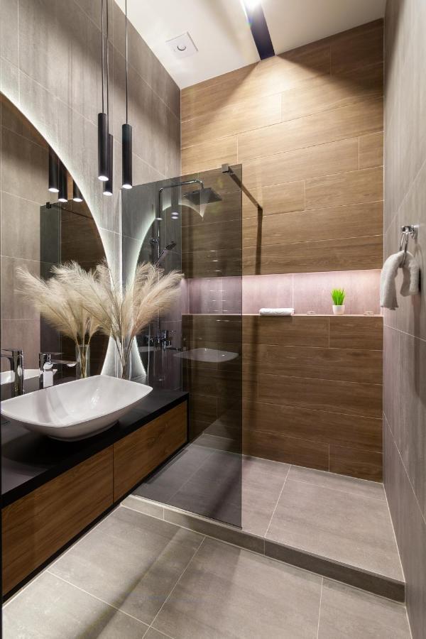 Royal Vip Apartment On Leontovicha 5 Lvov Exteriér fotografie
