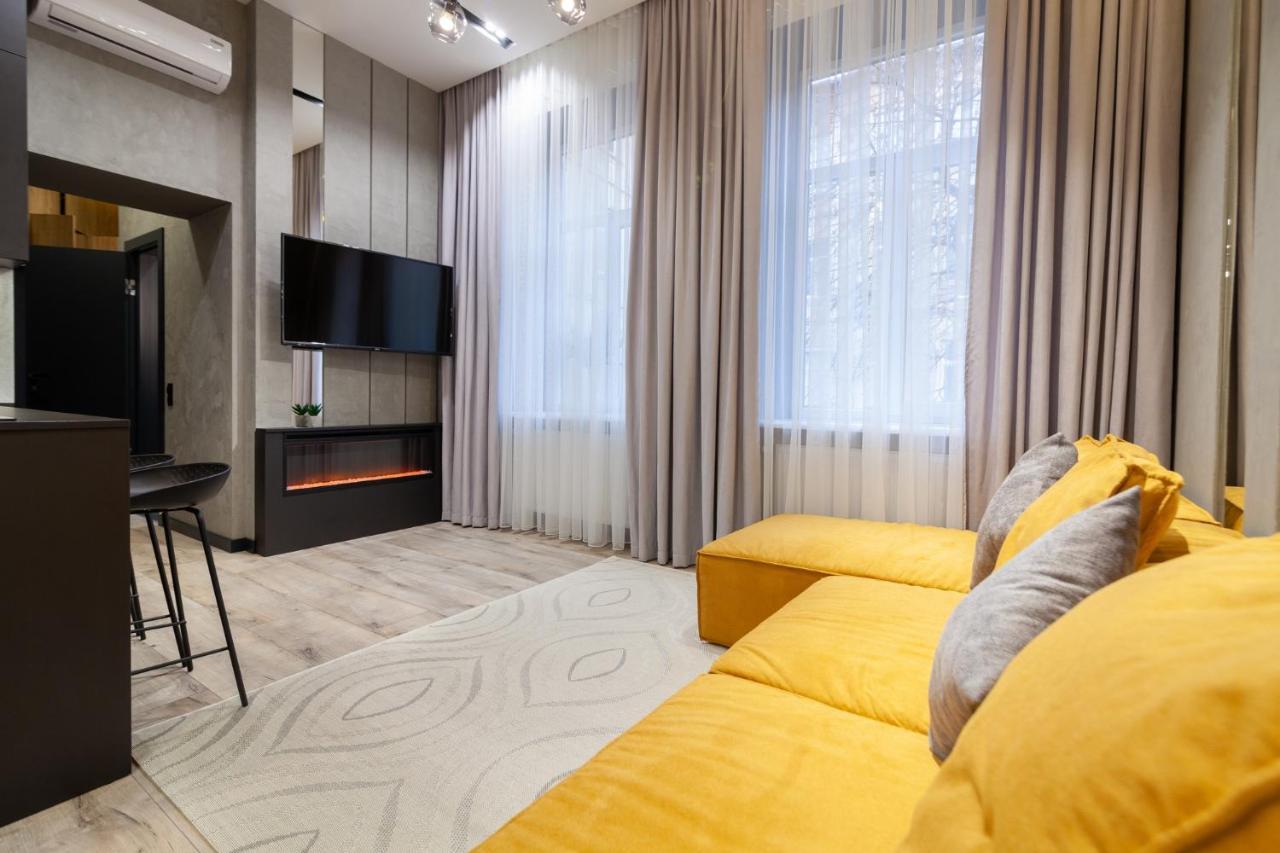 Royal Vip Apartment On Leontovicha 5 Lvov Exteriér fotografie